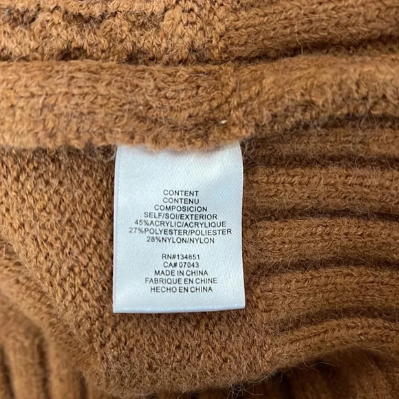 WAYF Camel Crop Cable Knit Turtleneck  Sweater Wide Sleeve, Size S - Picture 8 of 10